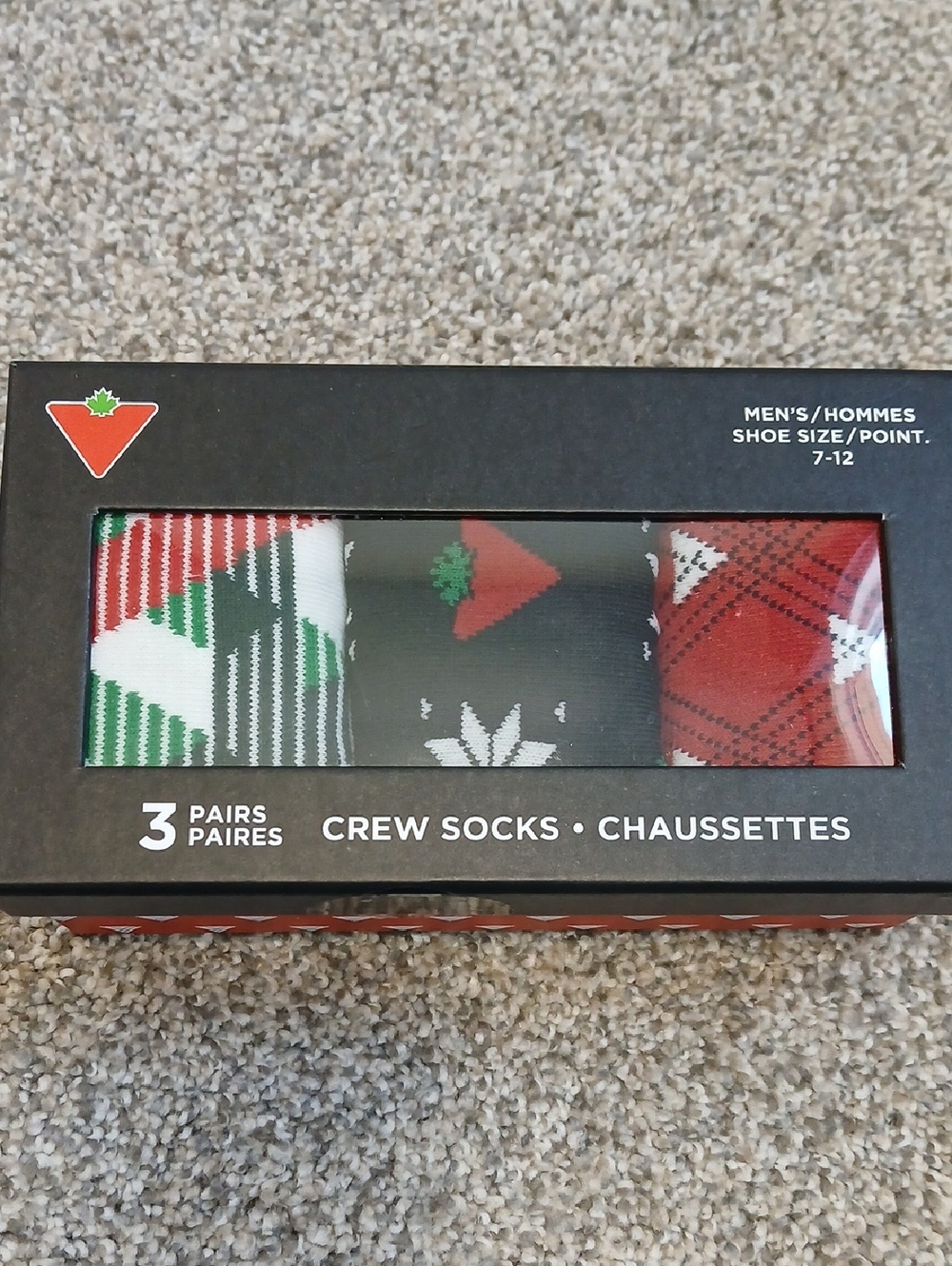 2/25🇨🇦Canadian Tire Novelty Mens Crew Socks - 7-12